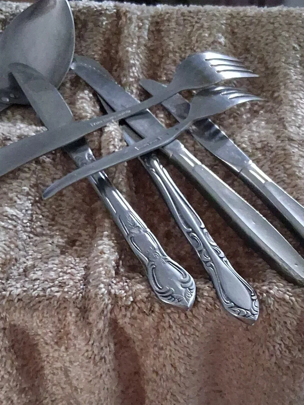 Ornate Handle Stainless Steel Dinner Mixed Lot - Silver Utensils